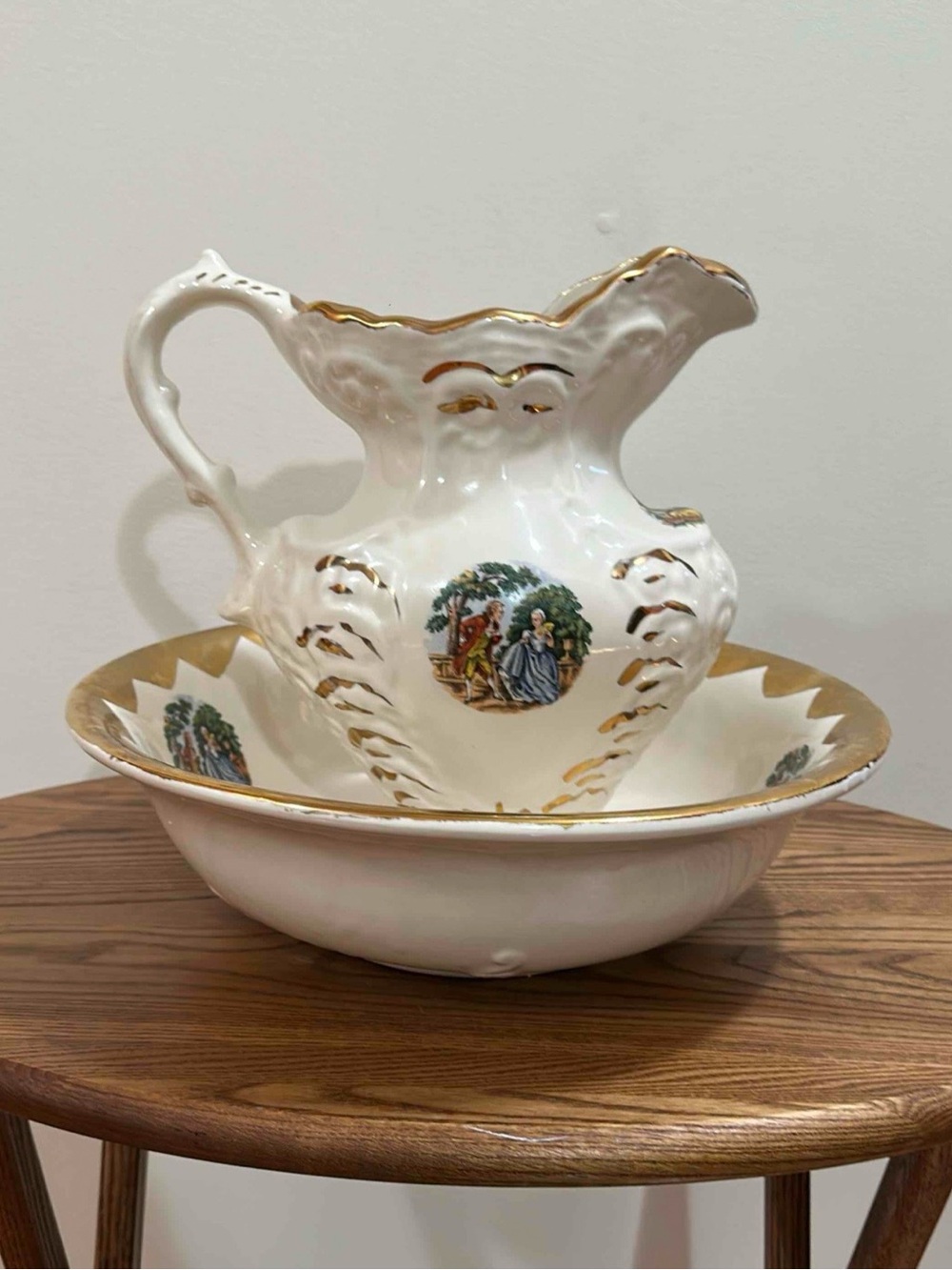Vintage George and Martha Washington wash basin and pitcher set